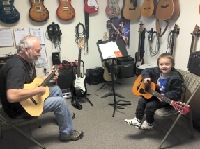 FREE 10 Minute Question And Answer Session With Burt! Check Out Island Guitar Studios On Kent Island.
